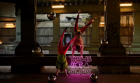 Jan29 DL This Is Not A Circus F Paulinamatusiakeddywenting PF Liggend